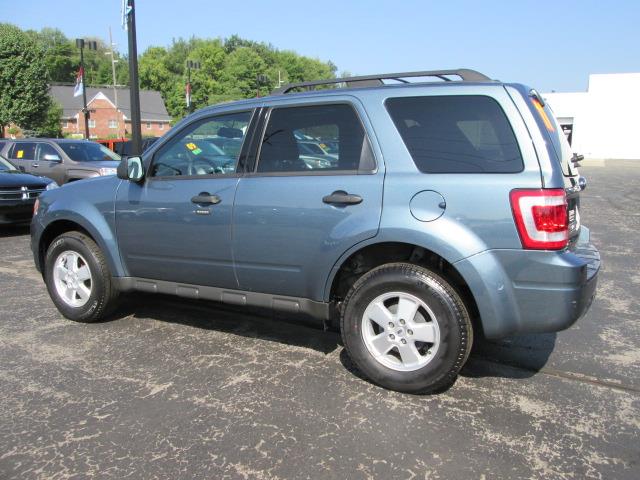 Ford Escape 2011 photo 1