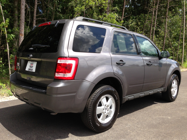 Ford Escape 2011 photo 1