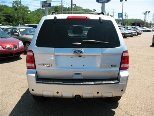 Ford Escape 2011 photo 2