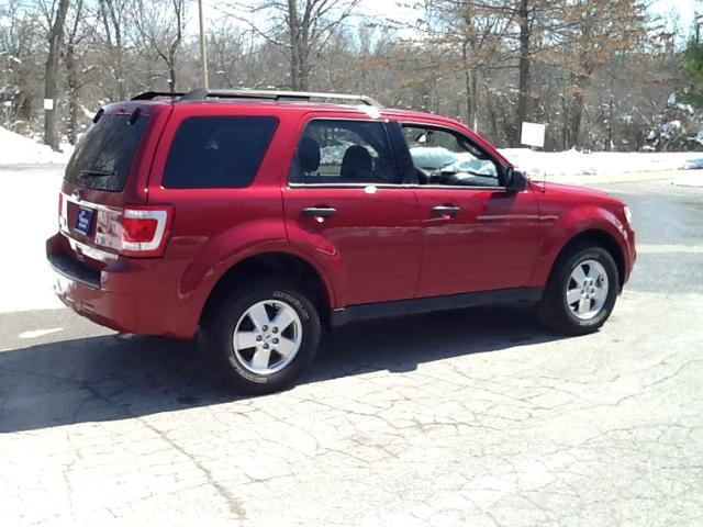 Ford Escape 2011 photo 21