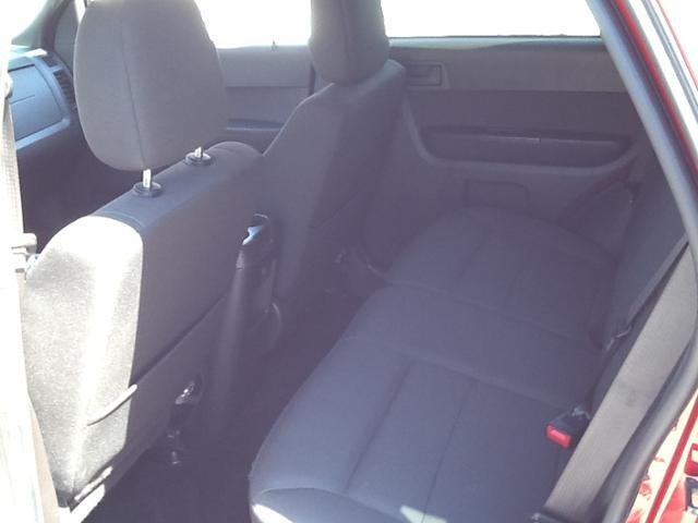 Ford Escape 2011 photo 8