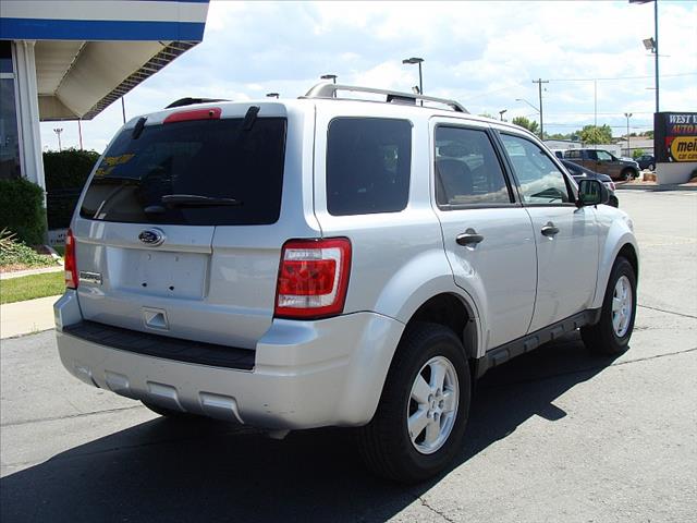 Ford Escape 2011 photo 1