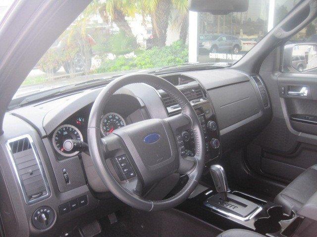 Ford Escape 2011 photo 1