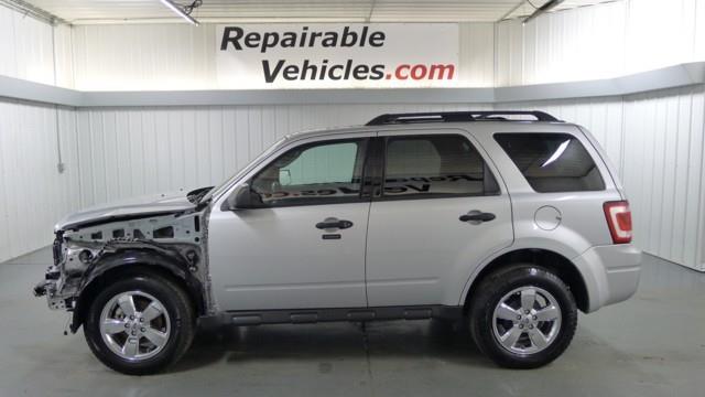 Ford Escape 2012 photo 2