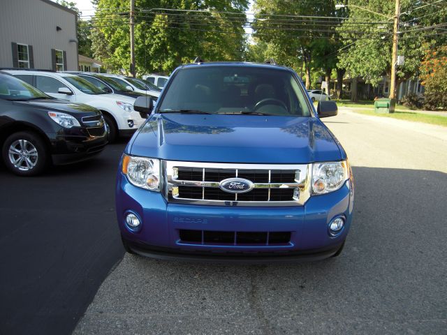 Ford Escape 2012 photo 2