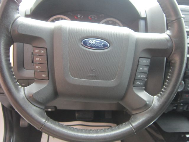 Ford Escape 2012 photo 16