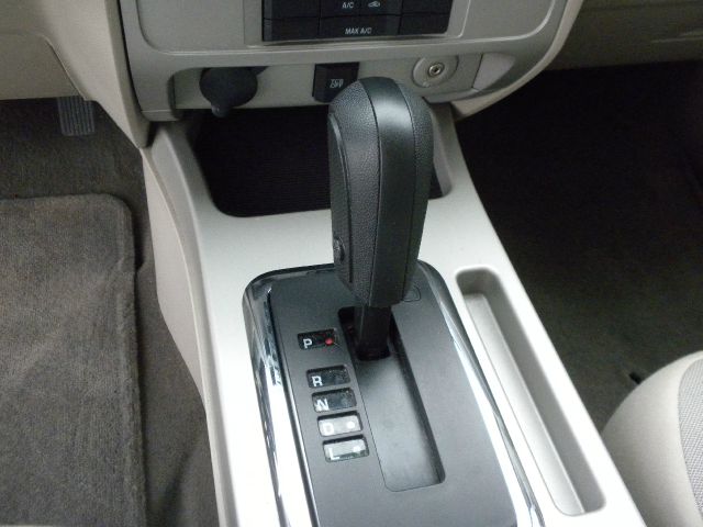 Ford Escape 2012 photo 11