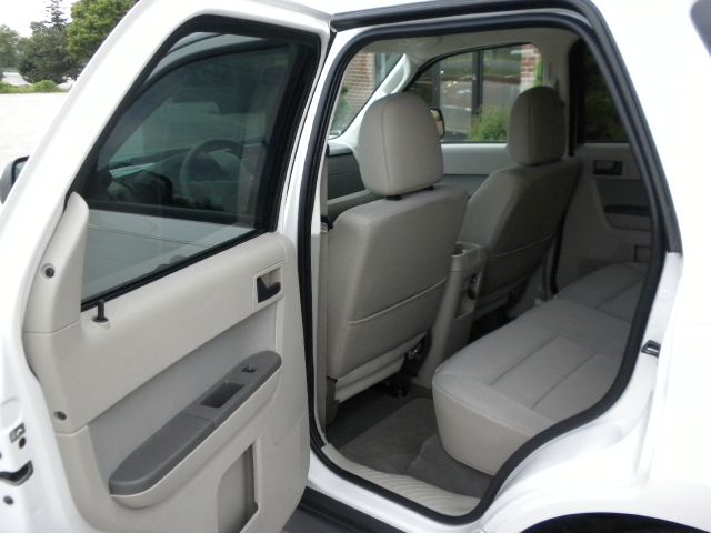 Ford Escape 2012 photo 16