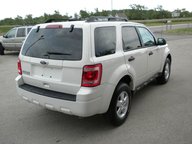 Ford Escape 2012 photo 19