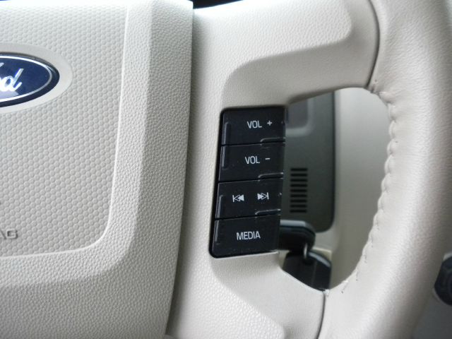 Ford Escape 2012 photo 8