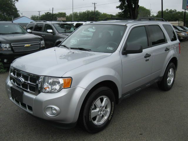 Ford Escape 2012 photo 2