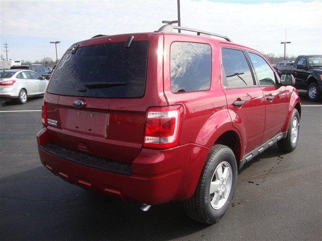 Ford Escape ESi Sport Utility