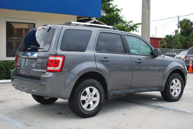 Ford Escape LBZ CREW CAB 2WD SUV