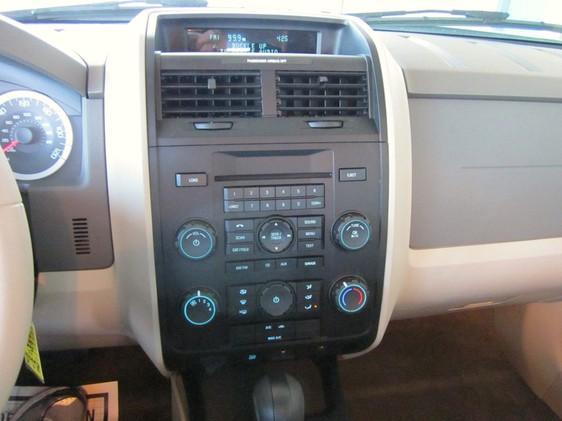 Ford Escape 2012 photo 6