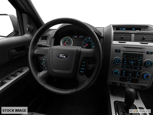 Ford Escape 2012 photo 1