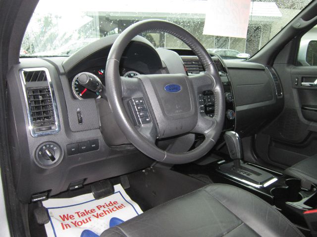 Ford Escape 2012 photo 1