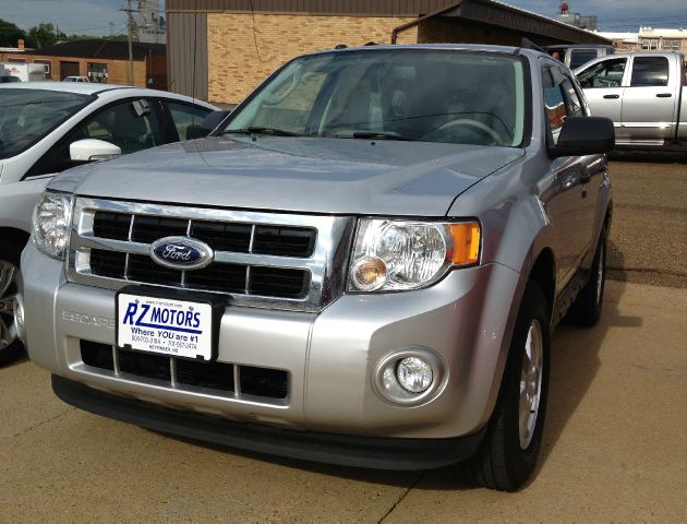 Ford Escape 2012 photo 2