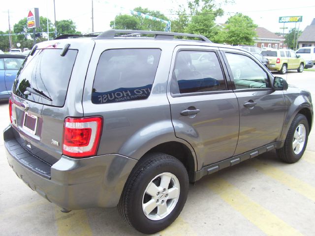 Ford Escape 2012 photo 2