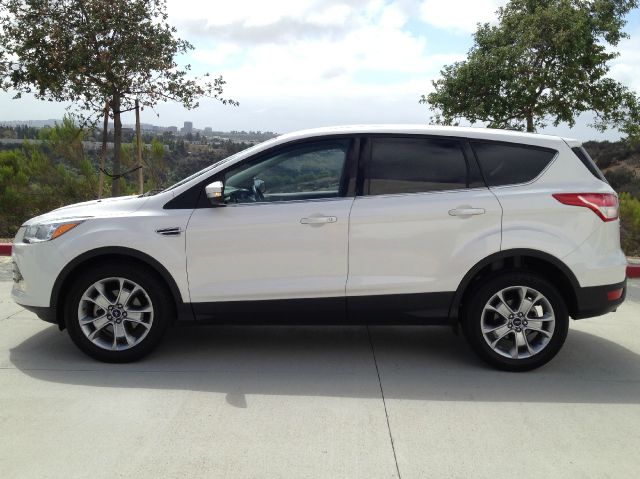 Ford Escape 2013 photo 1