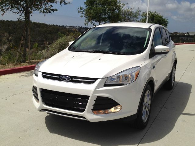 Ford Escape 2013 photo 2