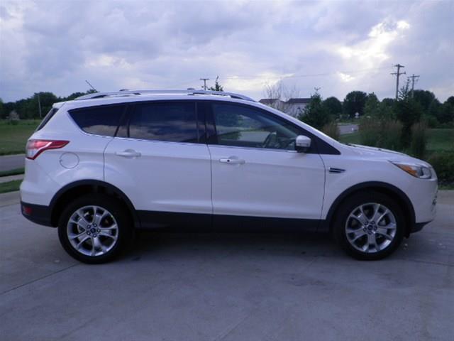 Ford Escape 2014 photo 1