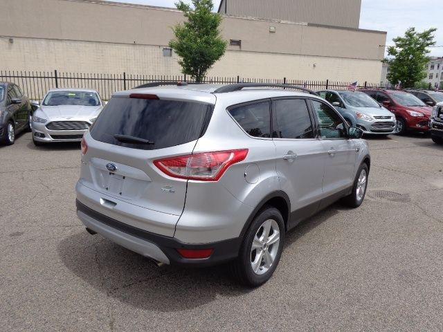 Ford Escape 2014 photo 2