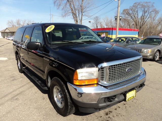 Ford Excursion 2000 photo 3