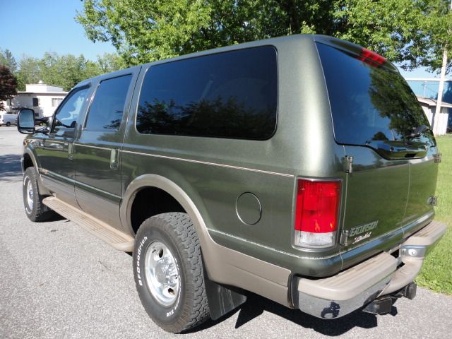 Ford Excursion 2000 photo 21