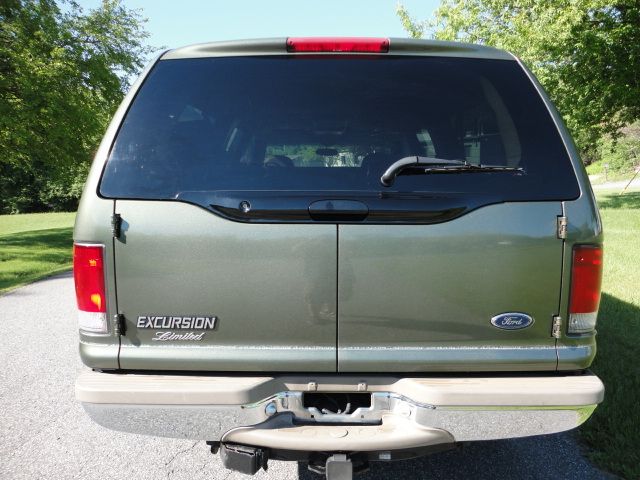 Ford Excursion 2000 photo 22