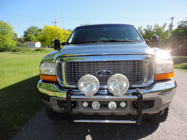 Ford Excursion 2000 photo 24