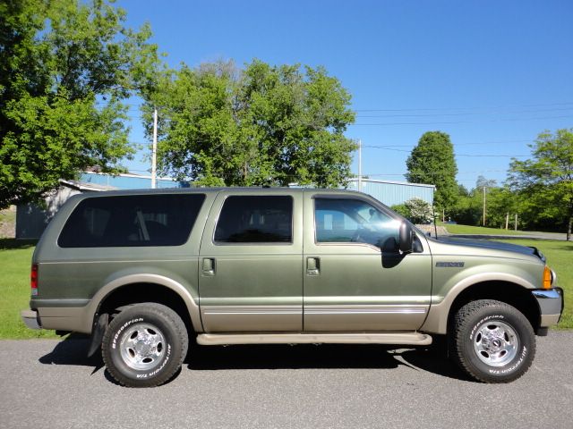 Ford Excursion 2000 photo 26