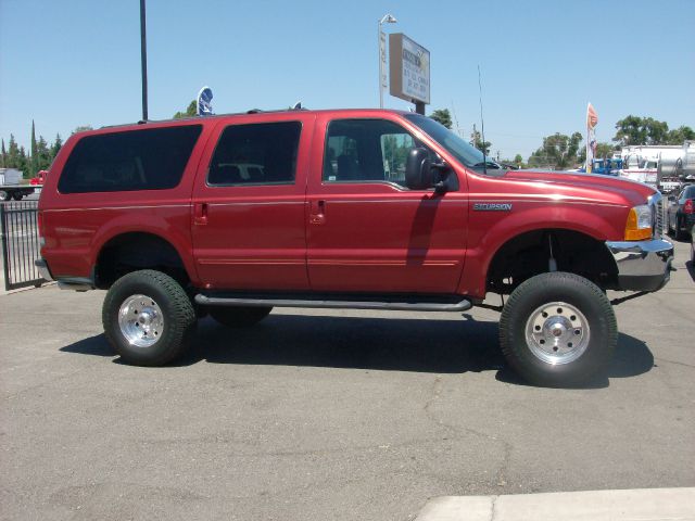 Ford Excursion 2000 photo 3