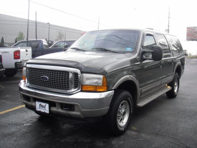 Ford Excursion 2000 photo 2