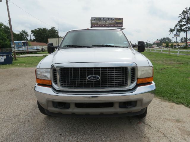 Ford Excursion 2000 photo 3