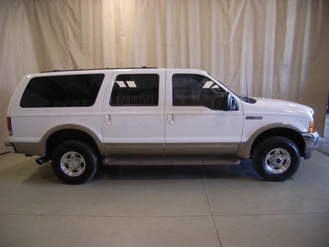 Ford Excursion 2000 photo 1