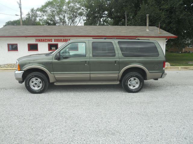 Ford Excursion 2000 photo 1