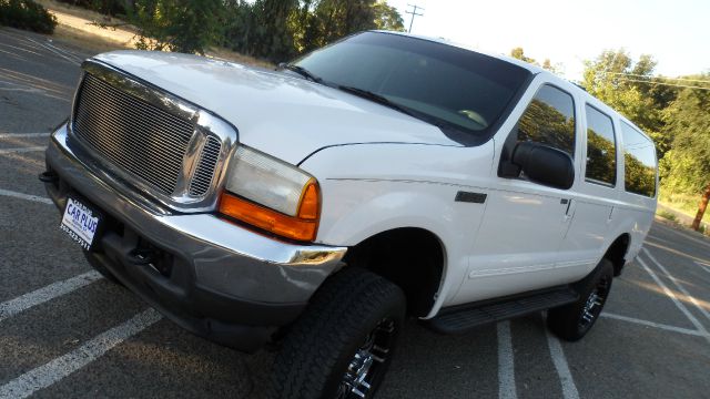 Ford Excursion 2000 photo 3