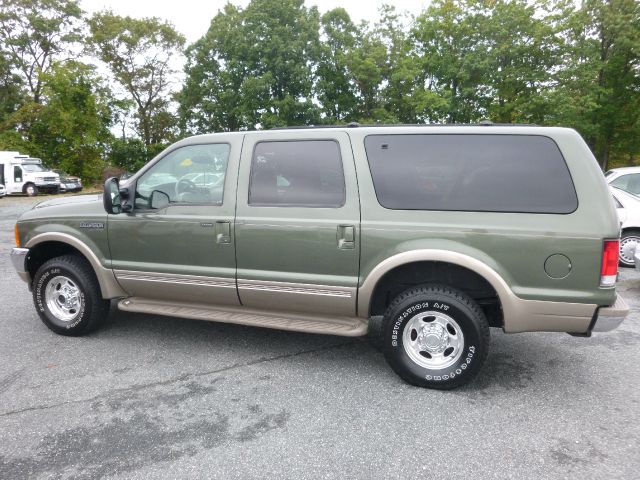 Ford Excursion Super SUV