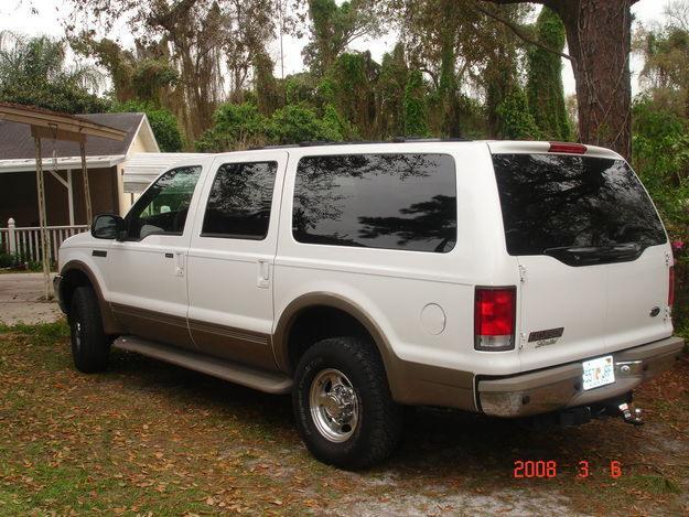 Ford Excursion 2000 photo 1