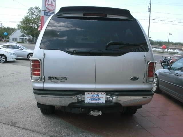 Ford Excursion SL 4x4 Regular Cab SUV