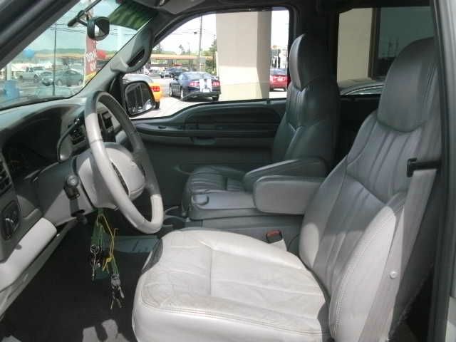 Ford Excursion 2000 photo 4