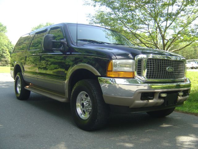 Ford Excursion 2000 photo 12