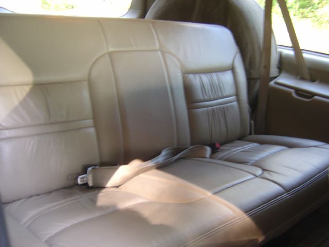 Ford Excursion 2000 photo 21