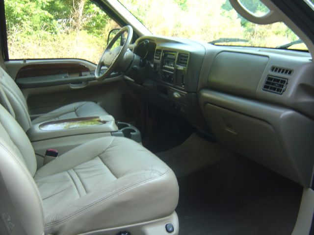 Ford Excursion 2000 photo 27