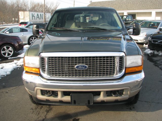 Ford Excursion 2000 photo 3