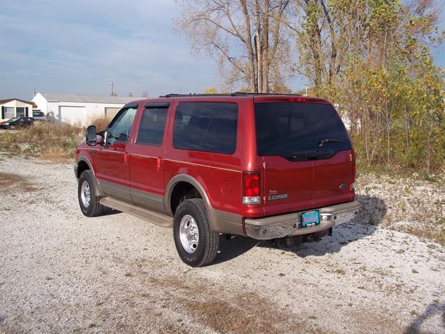 Ford Excursion 2000 photo 2