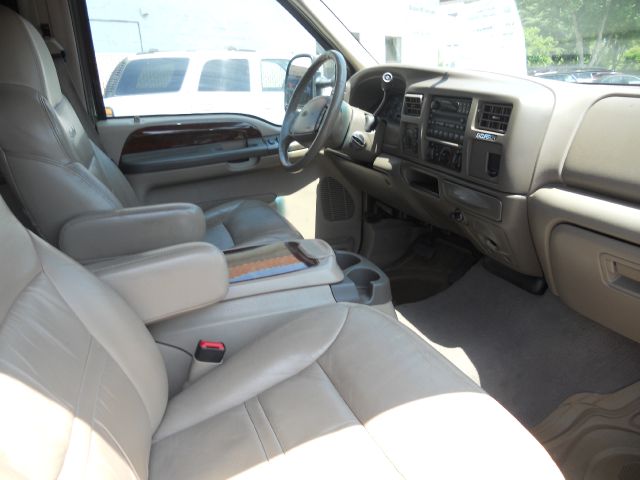 Ford Excursion 2000 photo 4