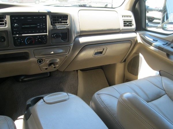 Ford Excursion 2001 photo 12