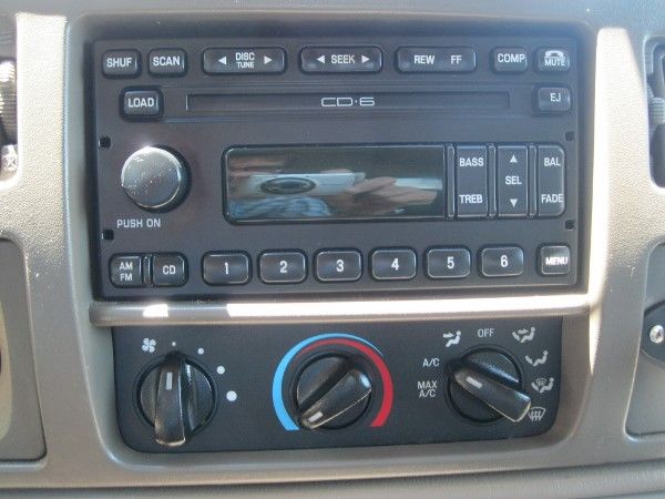 Ford Excursion 2001 photo 15