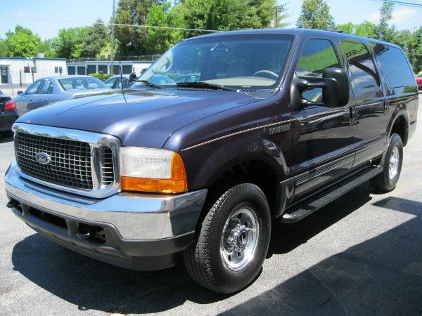 Ford Excursion 2001 photo 19